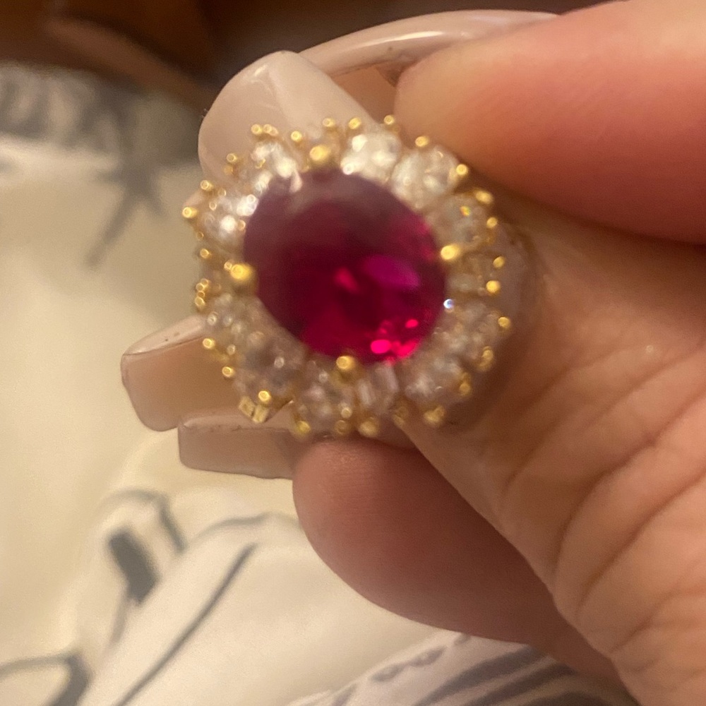 Gorgeous Pretty Woman inspired ring